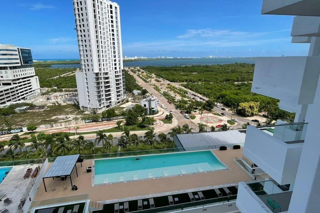 Malecon Americas By Andiani Travel Cancún Exterior foto
